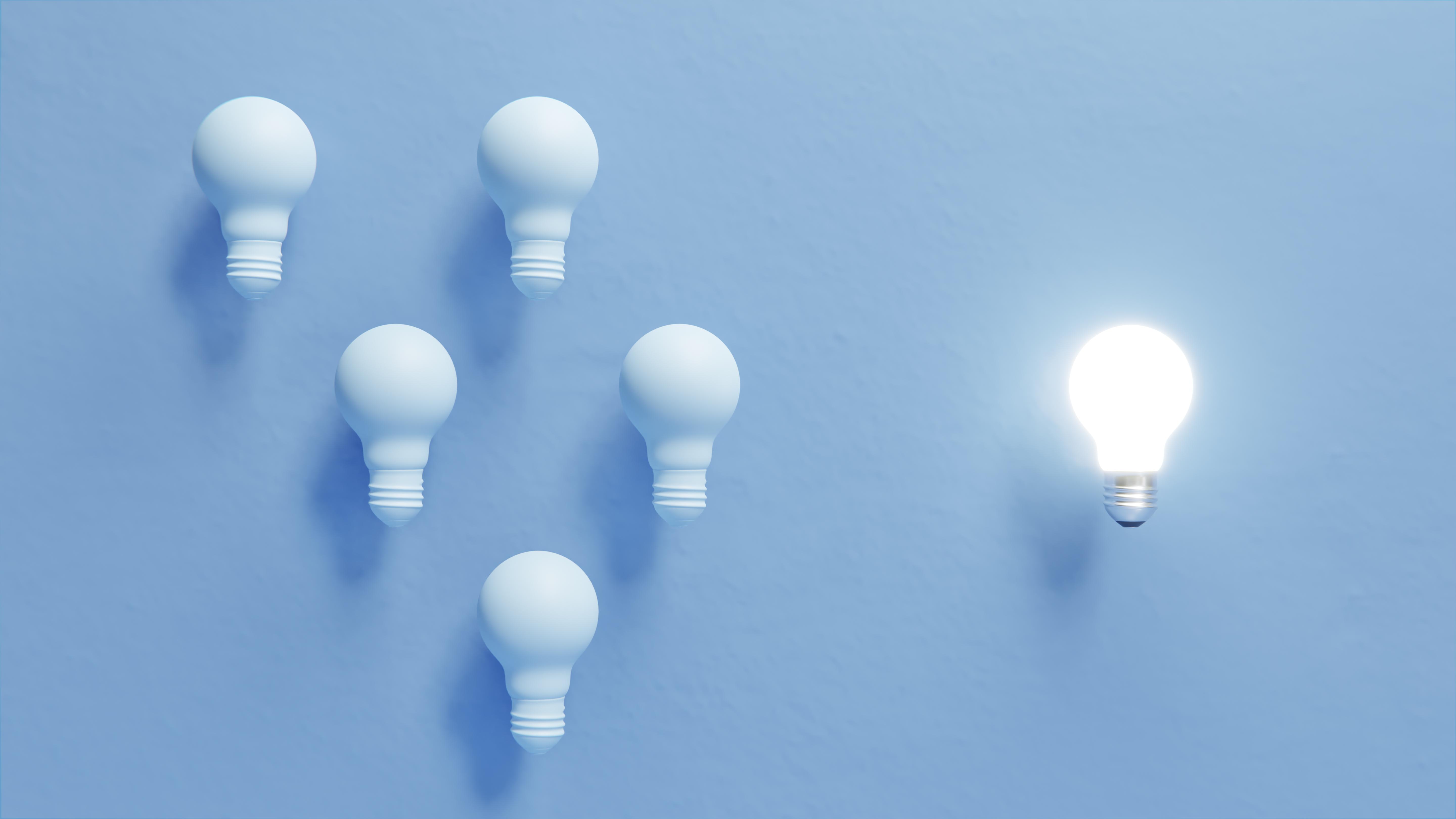 individuality-concept-light-bulb